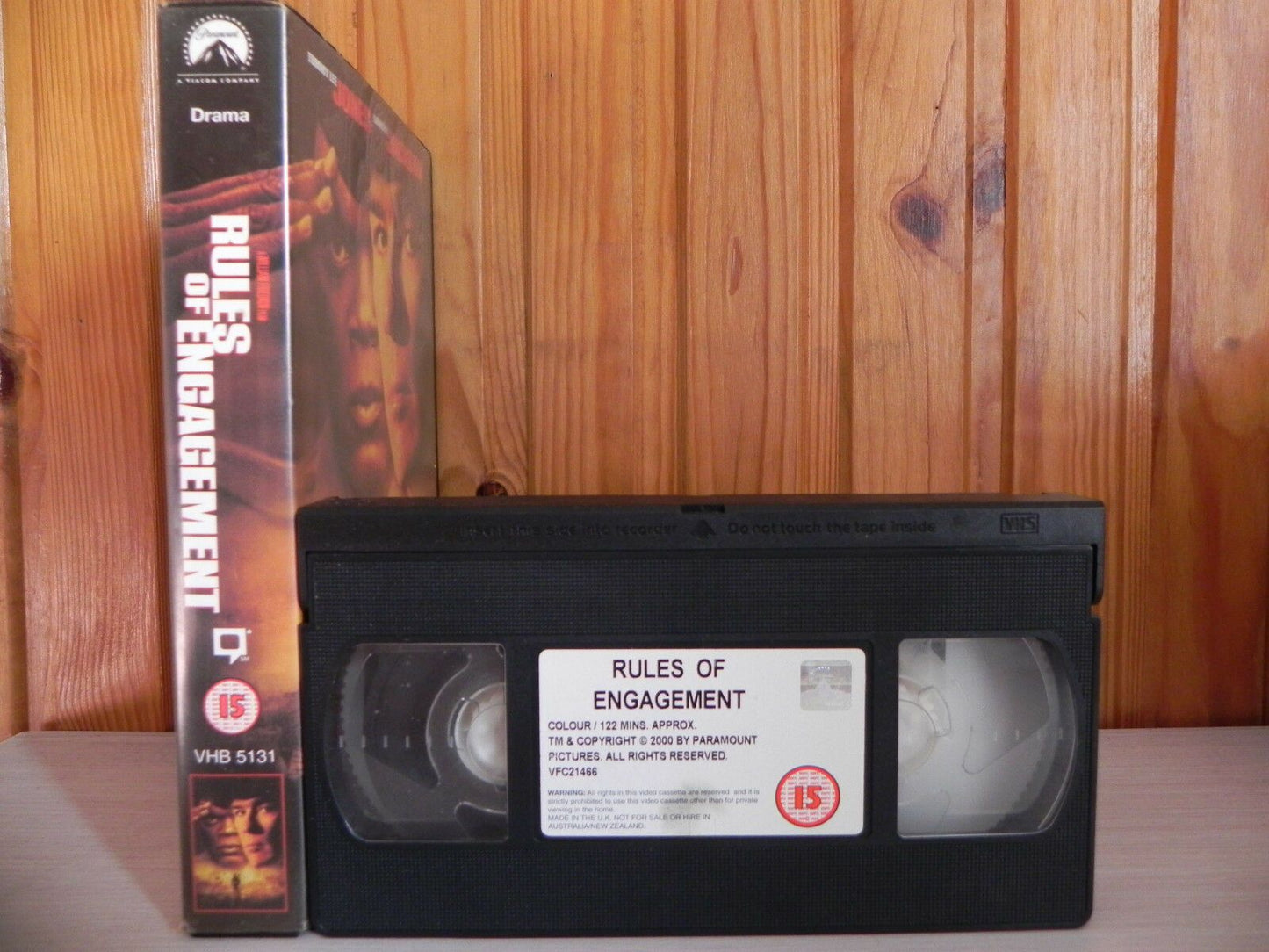 Rules Of Engagement - Tommy Lee Jones/Samuel L. Jackson - War {Twist} Video VHS-