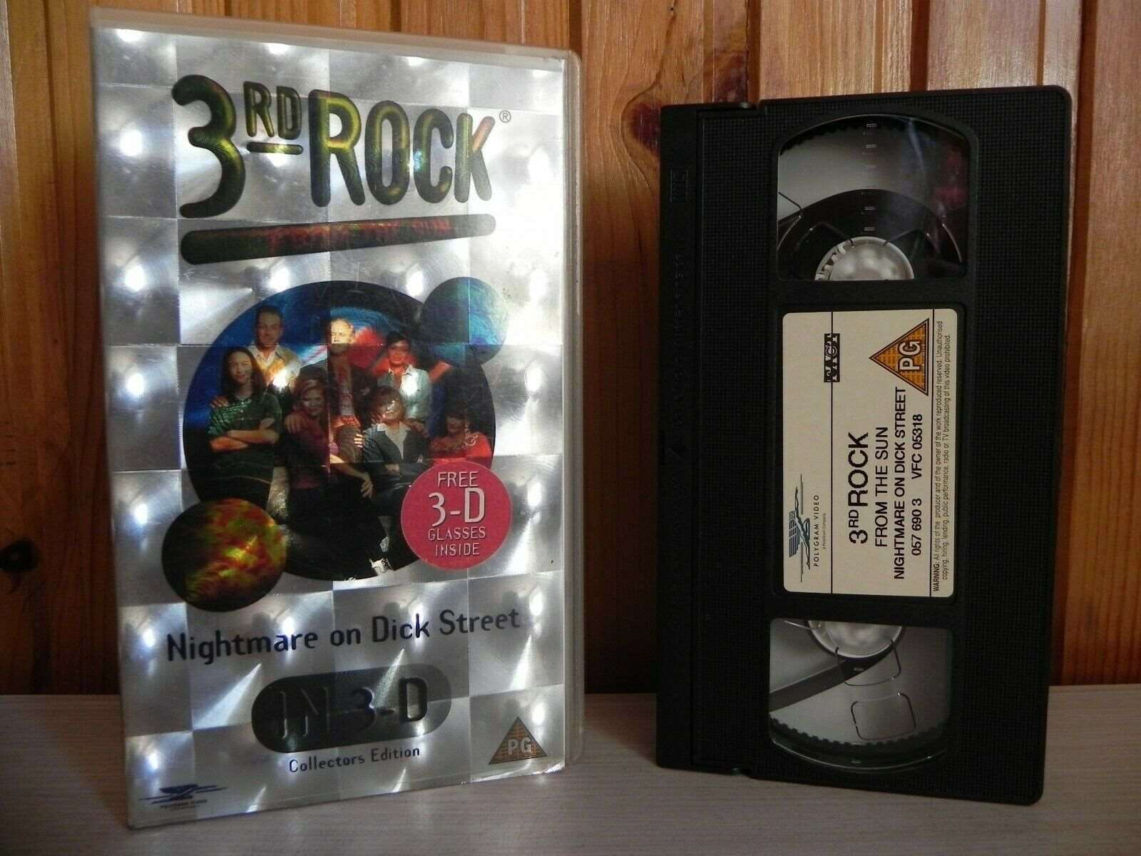 3D GLASSES - 3rd Rock From The Sun - Nightmare On Dick Street - Collectors VHS-