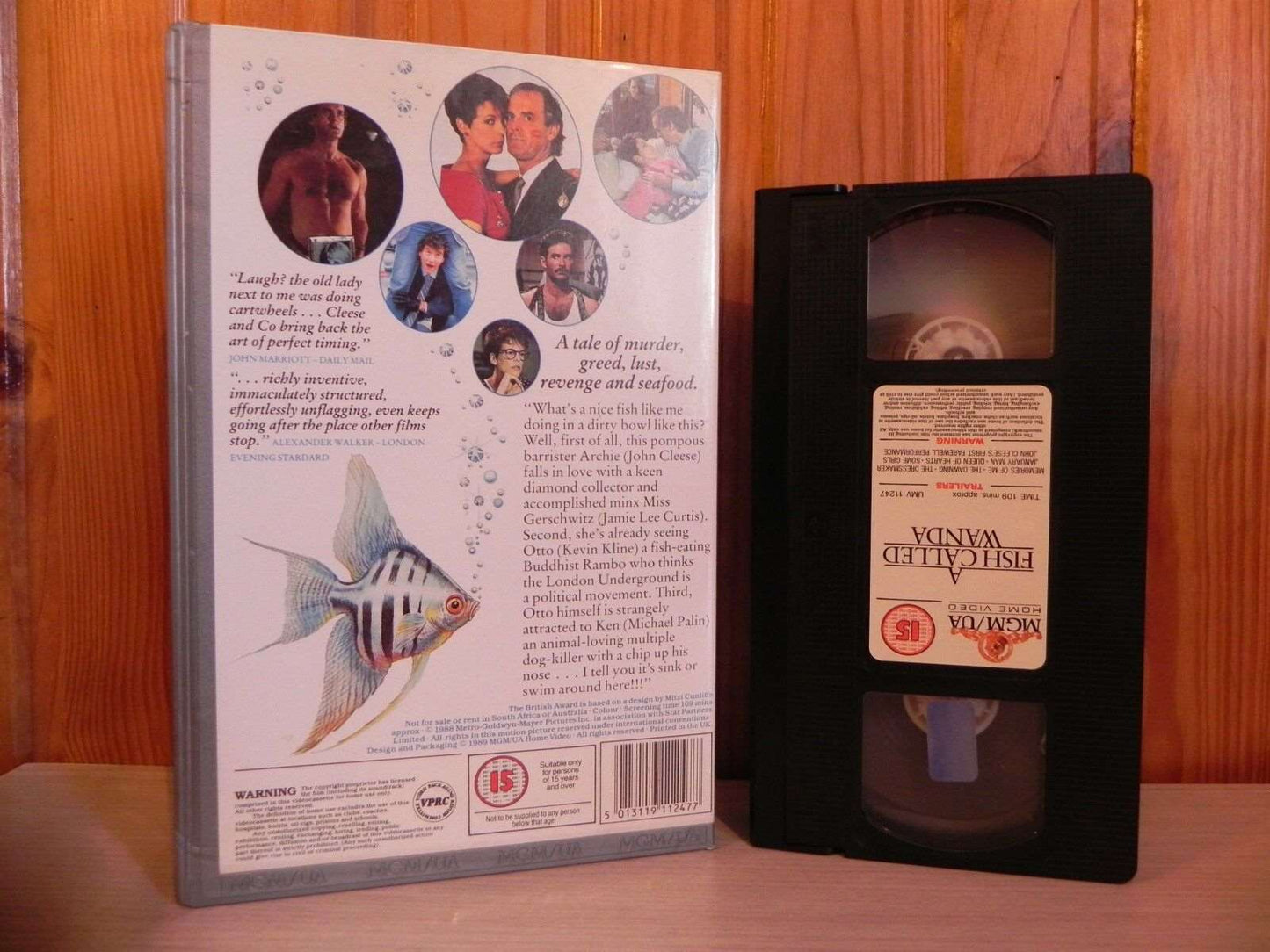A FISH CALLED WANDA - Original 1989 - MGM Release - Jamie Lee Curtis - 11247 VHS-