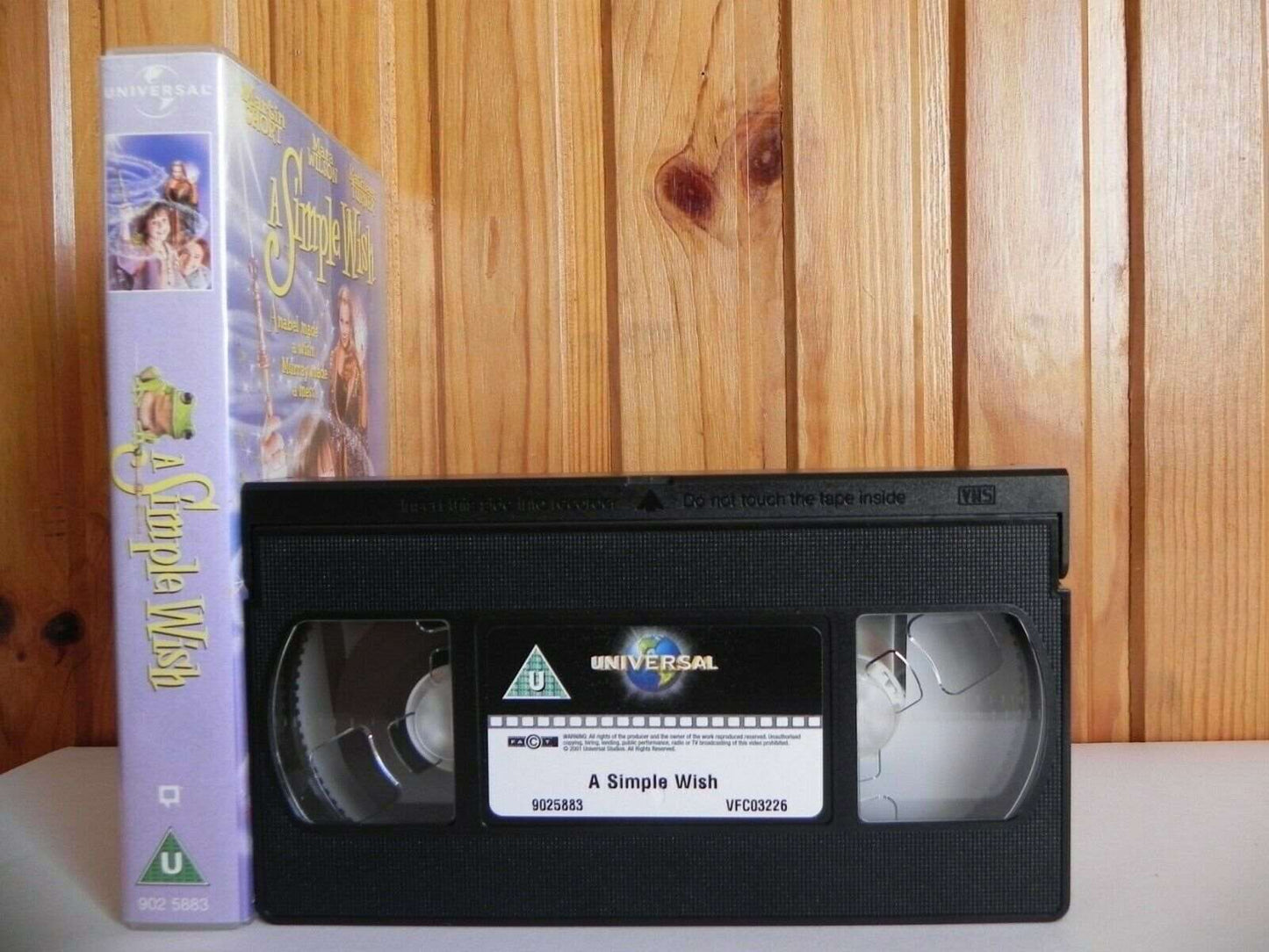 A Simple Wish - Fun Family Film - Delightful Comedy - Kathleen Turner - Pal VHS-