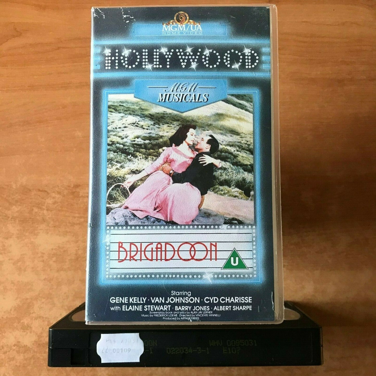 Brigadoon; (1954) [MGM Hollywood Musicals] Gene Kelly / Van Johnson - Pal VHS-