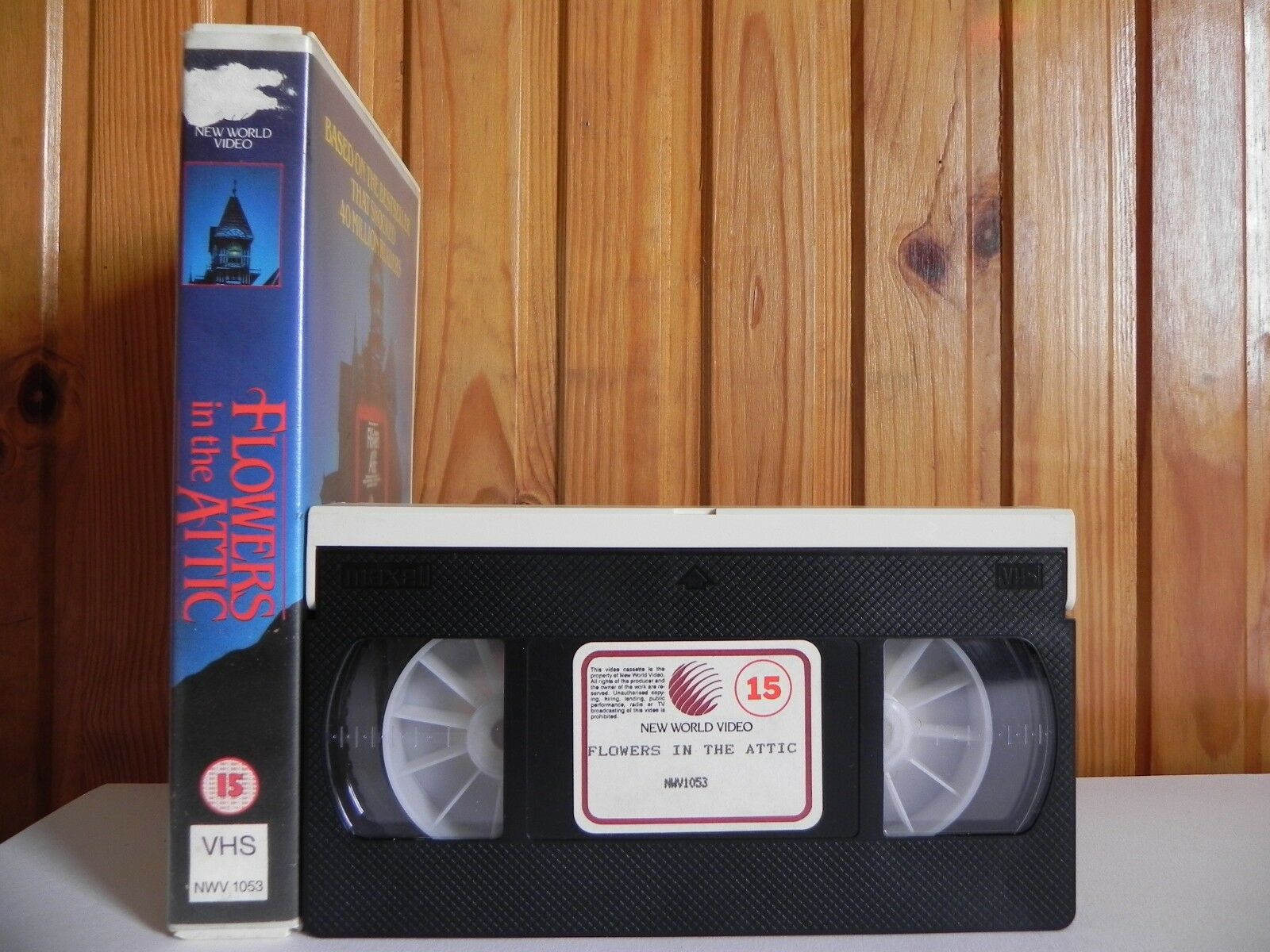 Flowers In The Attic - New World - Drama - Victoria Tennant - Large Box - VHS-