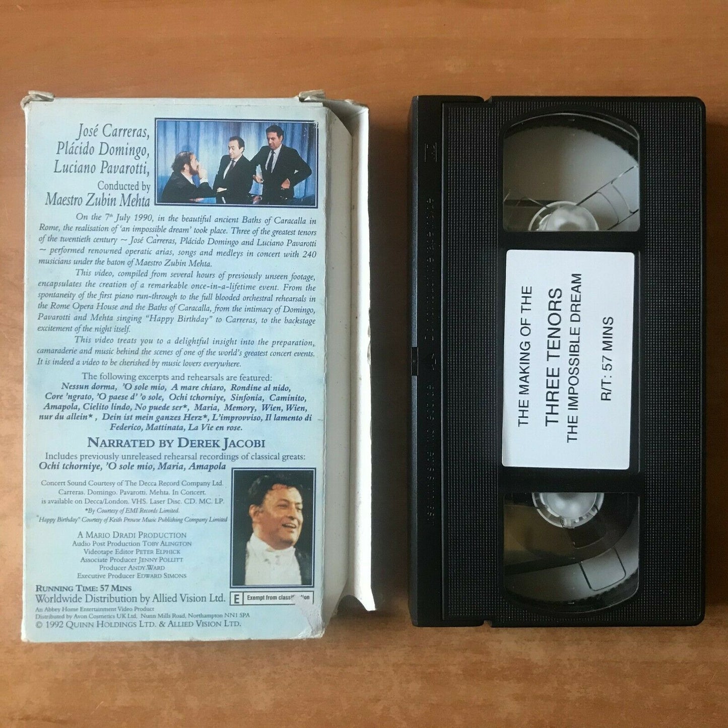 Three Tenors: The Impossible Dream [Making Of]; (Carton) Luciano Pavarotti - VHS-