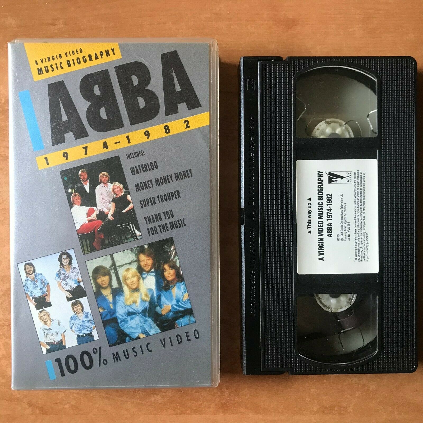 Abba; [Music Biography] 1974-1982; "Dancing Queen" - Bj������rn Ulvaeus - Pal VHS-