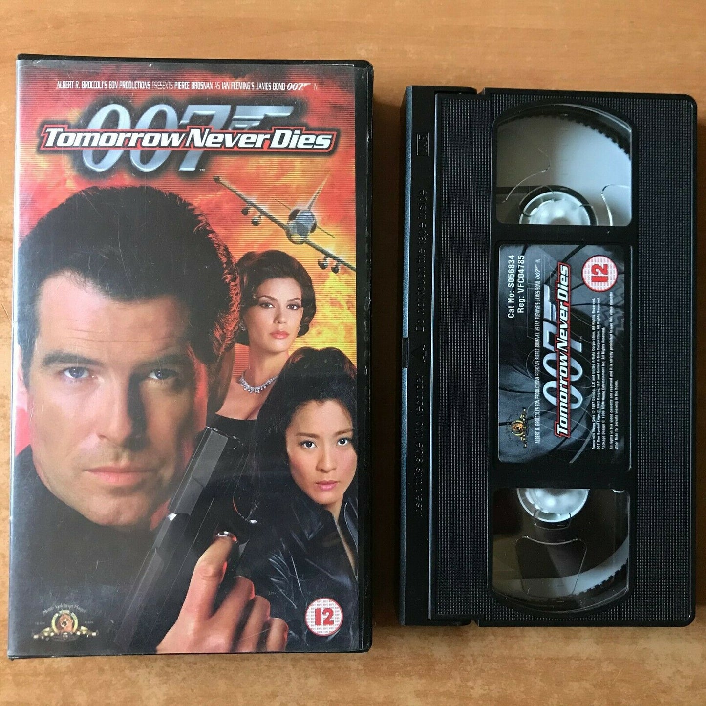 Tomorrow Never Dies (1997): Spy Action [007 James Bond] Pierce Brosnan - Pal VHS-