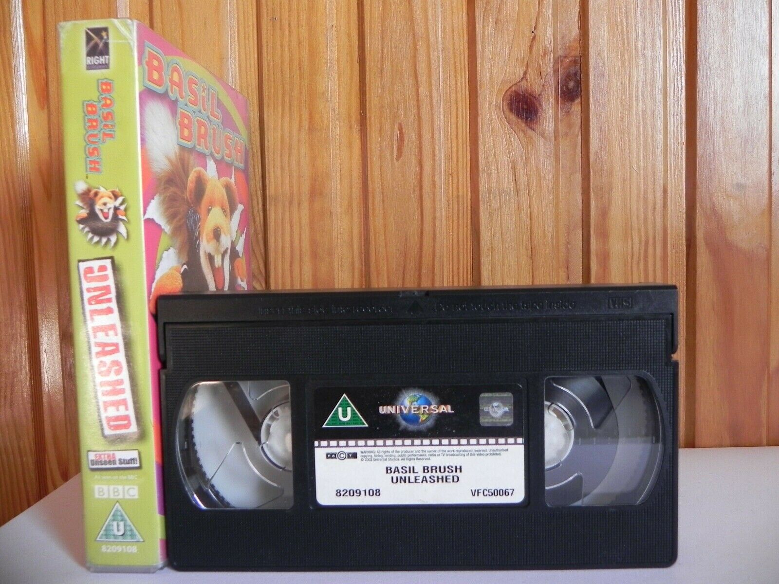 Basil Brush: Unleashed - Wicked New Video - Extra Unseen Stuff - Children's VHS-