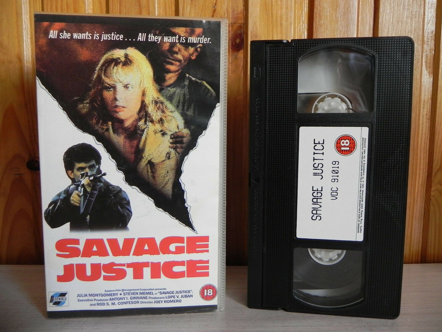 Savage Justice - Braveworld - Action - Cert (18) - Julia Montgomery - Pal VHS-