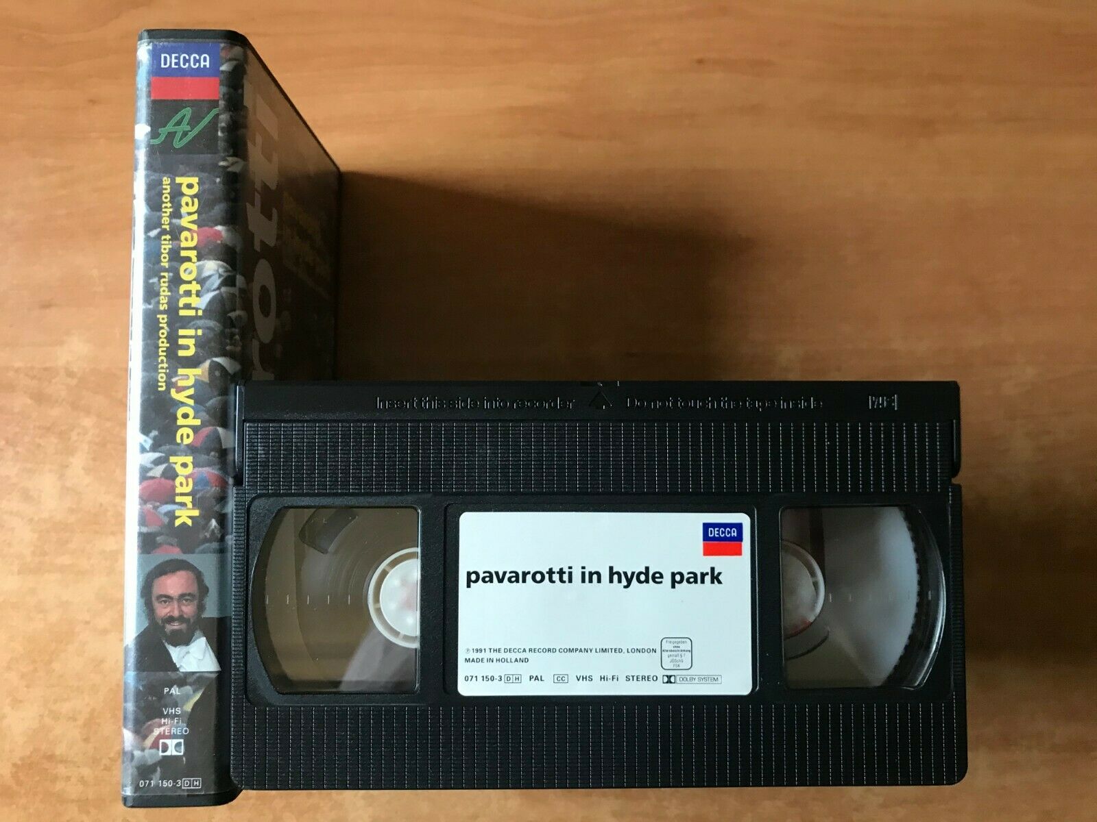 Luciano Pavarotti In Hyde Park (Decca) - Live Performance - Tenor - Music - VHS-