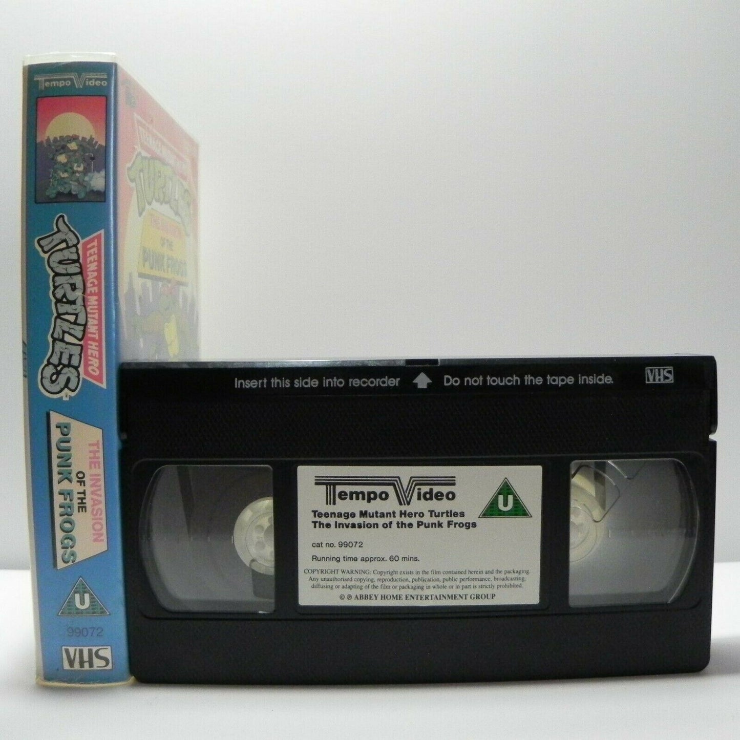 Teenage Mutant Hero Turtles: The Invasion Of The Punk Frogs - Animated - Pal VHS-