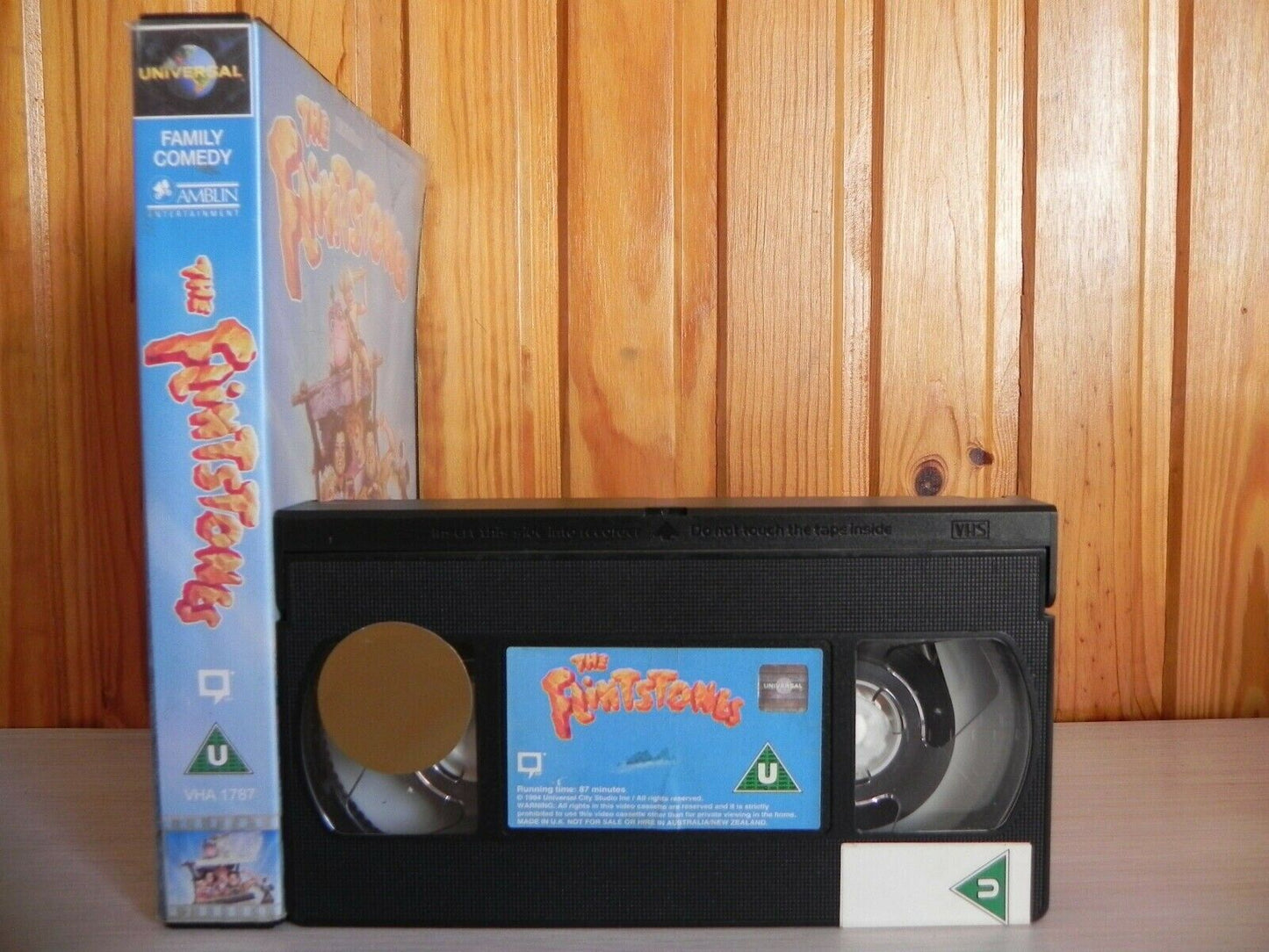 The Flintstones - Big Box - Universal - Family Video - Comedy - Halle Berry VHS-
