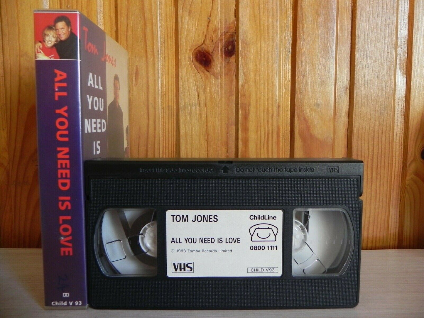 Tom Jones - All You Need Is Love - Video Clip - Interviews - Footage - Pal VHS-