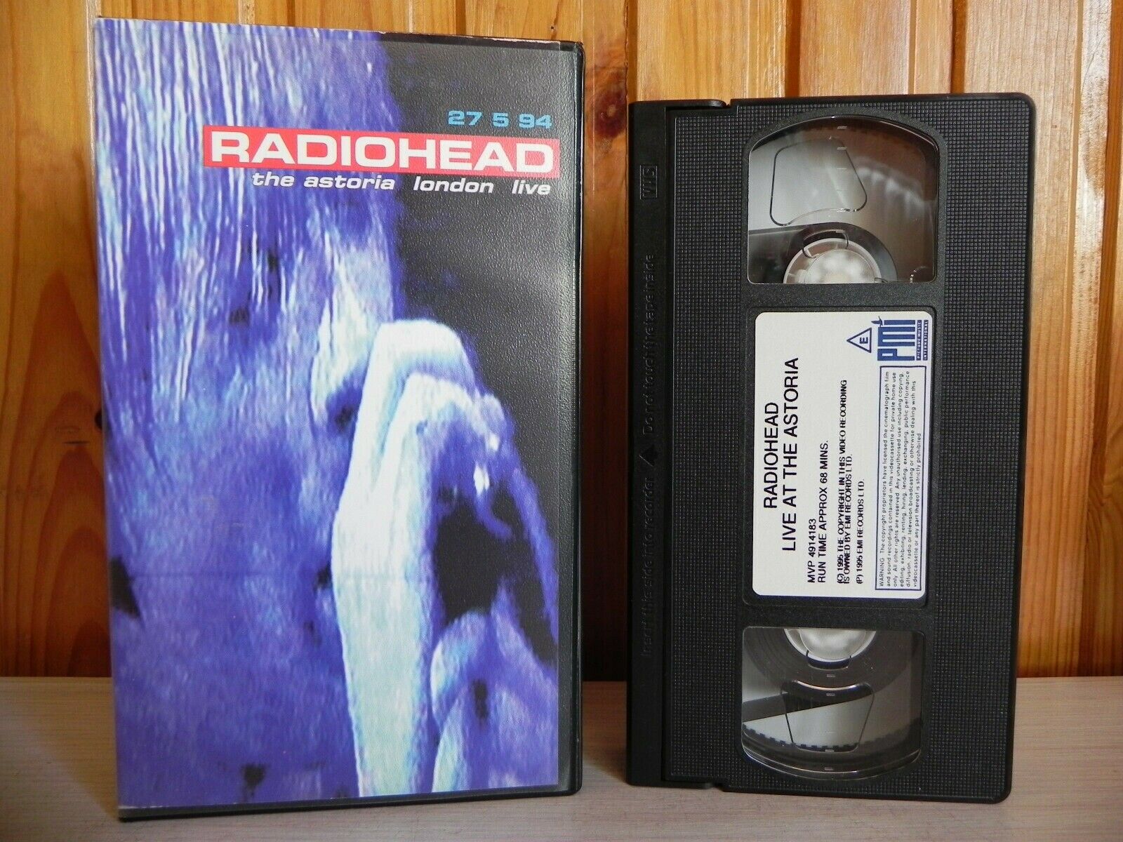 Radiohead - The Astoria - London - Live - Music - Live Performance - Pal VHS-