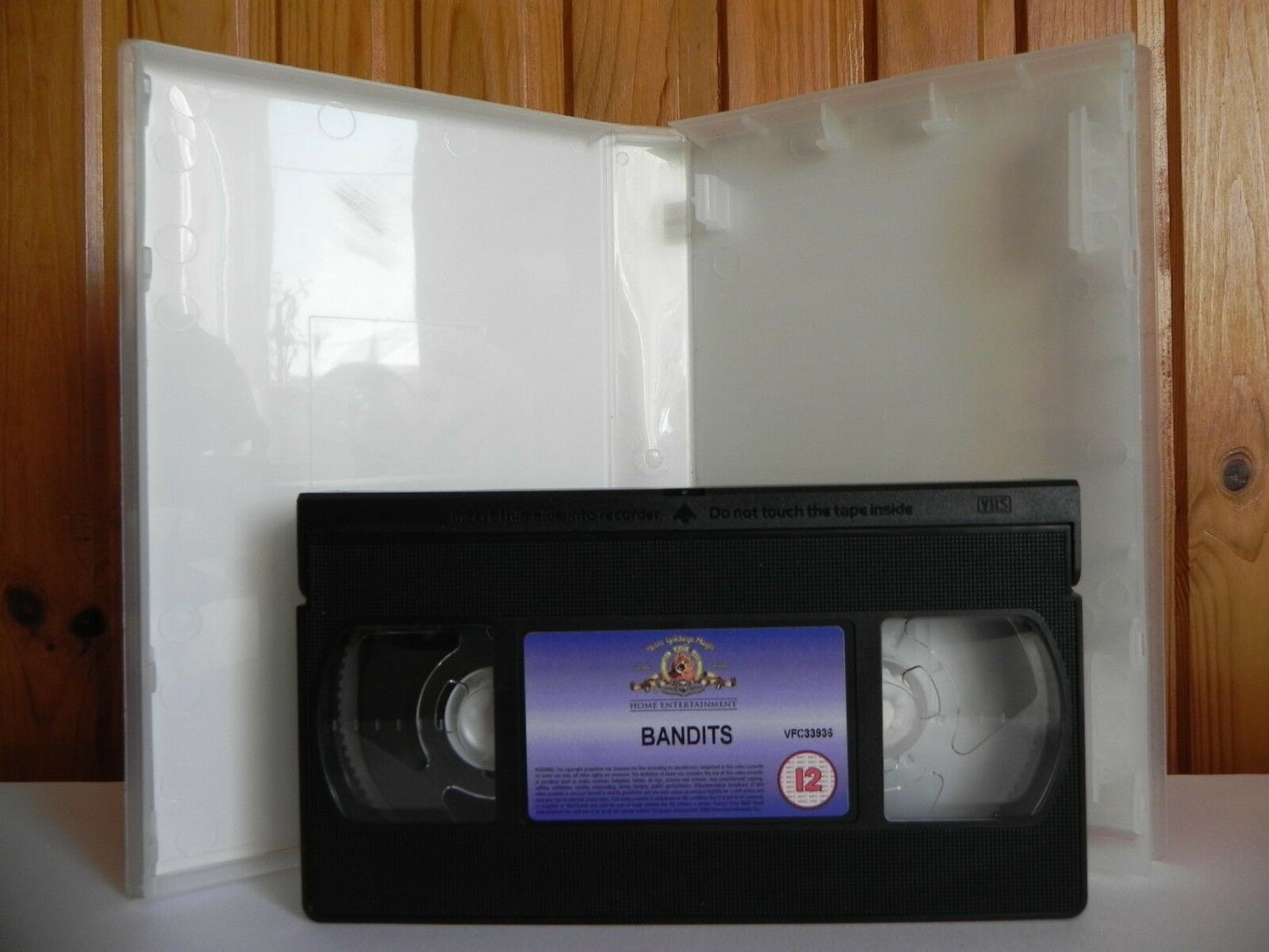 Bandits - Large Box - Metro Goldwyn - Action - Comedy - Ex-rental - Pal VHS-