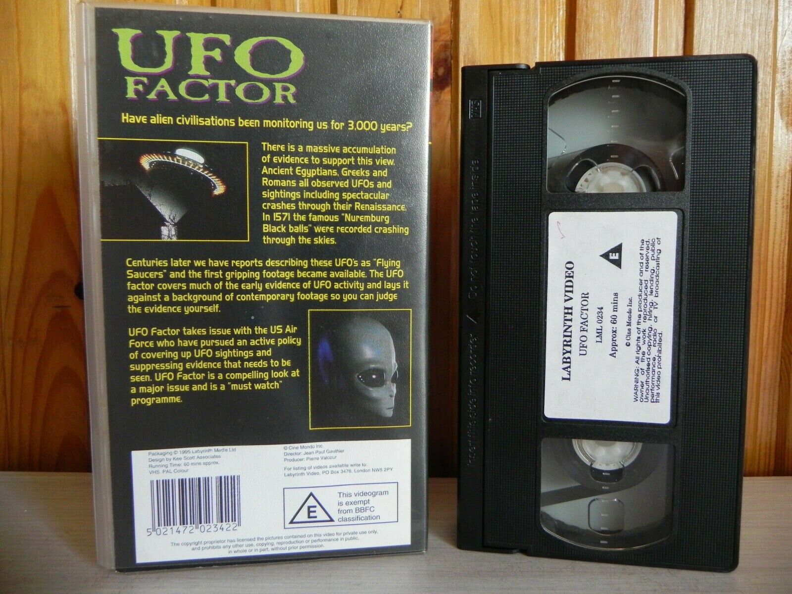 UFO Factor - Aliens 3000+ YEARS - Pierre Valcour - Labyrinth Media - Pal VHS-