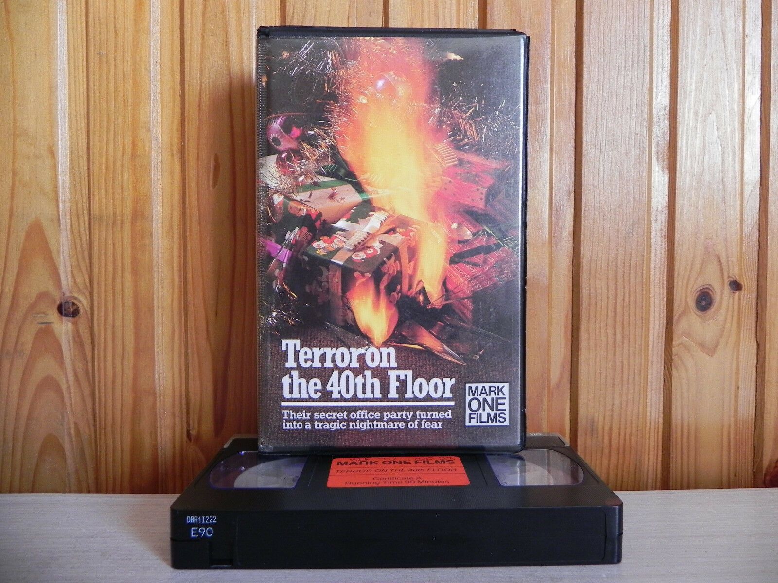 Terror On 40th Floor - John Forsythe - Mark One - Bigbox - Pre Cert - VHS (274)-
