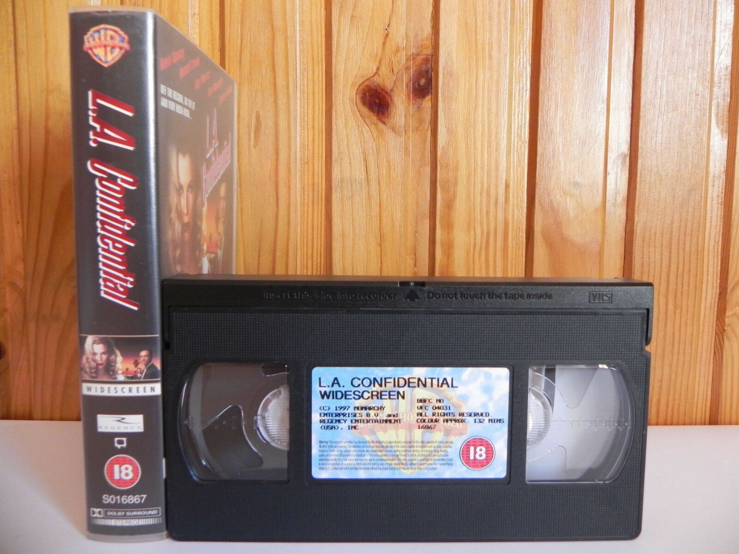 L.A. Confidential - Warner Home - Thriller - Kevin Spacey - Kim Basinger - VHS-