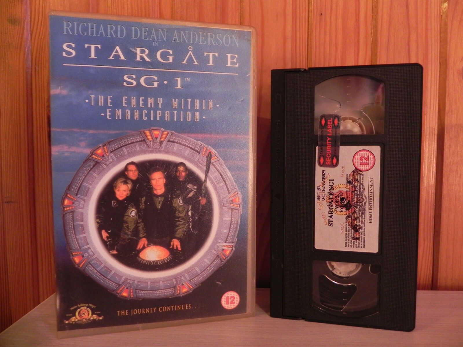 STARGATE SG-1 - Original Release - The Enemy Within - Big Box Video - 067677 VHS-