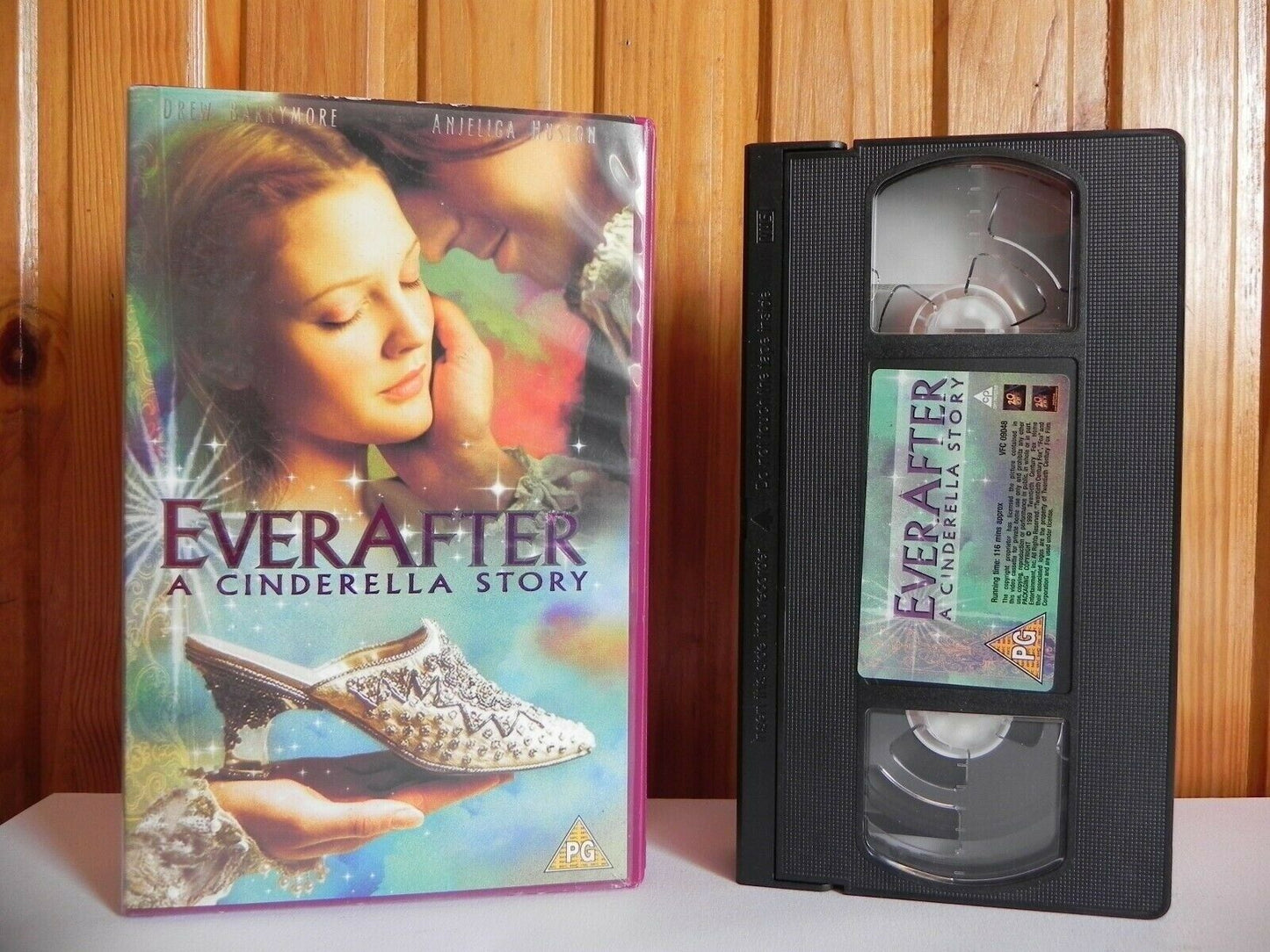 Ever After: A Cinderella Story - 20th Century - Drew Barrymore - Kids - Pal VHS-