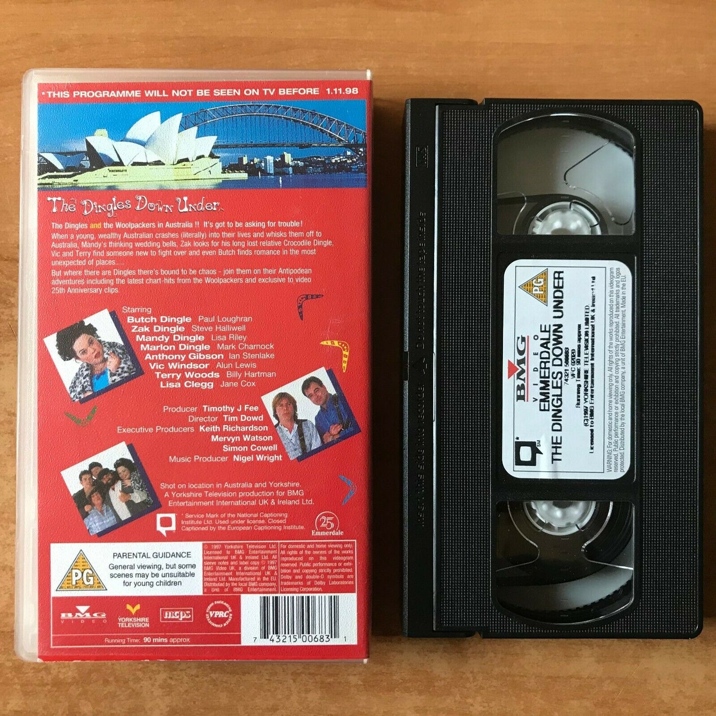Emmerdale: The Dingles Down Under [Collectors Edition] Comedy Series - Pal VHS-