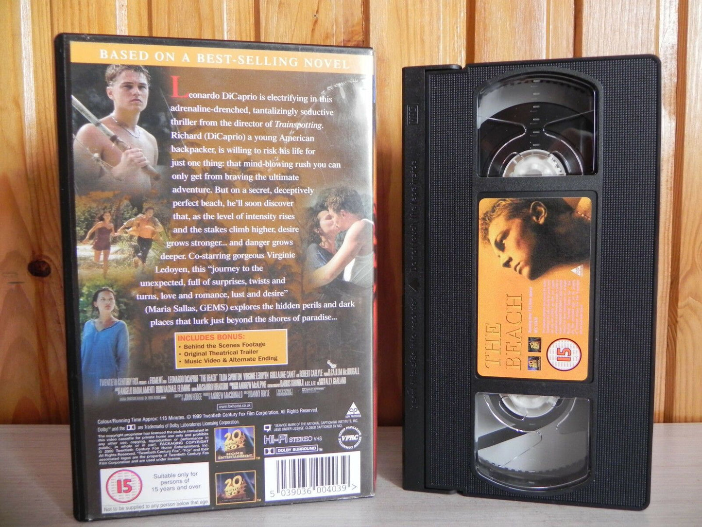 The Beach - *Bonus Edition-Alt Ending - Leonardo DiCaprio - Tilda Swindon - VHS-