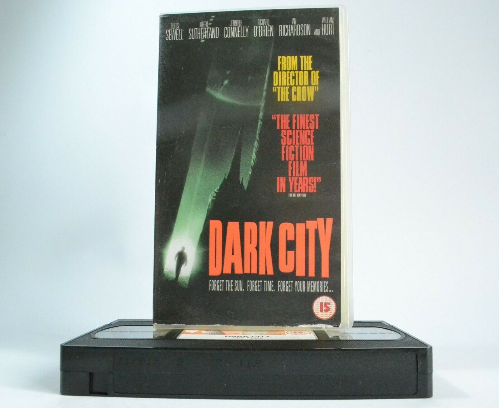 Dark City: Time Travel (Alternate Reality) Sci-Fi - Wide Screen - 1998 Hurt VHS-