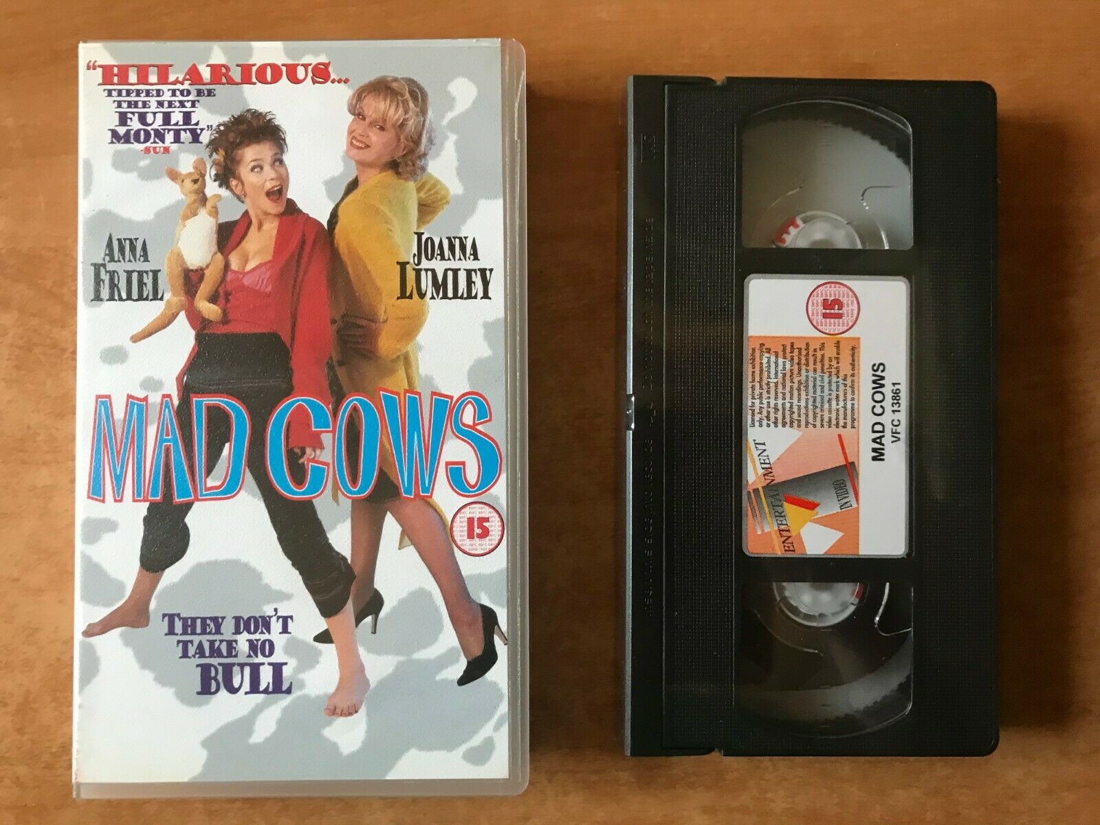 Mad Cows (1999): Comedy [Brand New Sealed] - Anna Friel / Joanna Lumley - VHS-