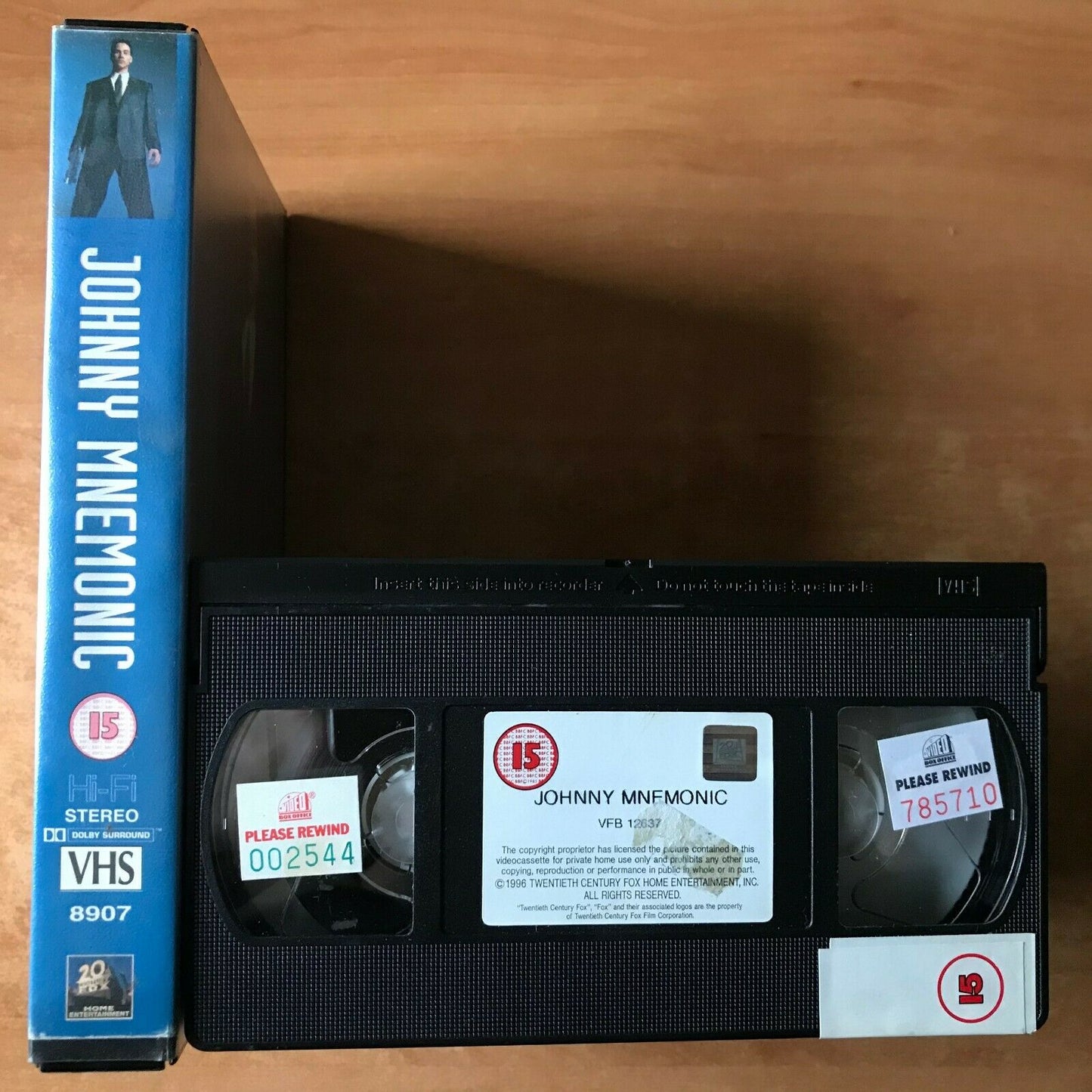 Johnny Mnemonic (1995): Sci-Fi Action [Large Box] Rental - Keanu Reevs - Pal VHS-