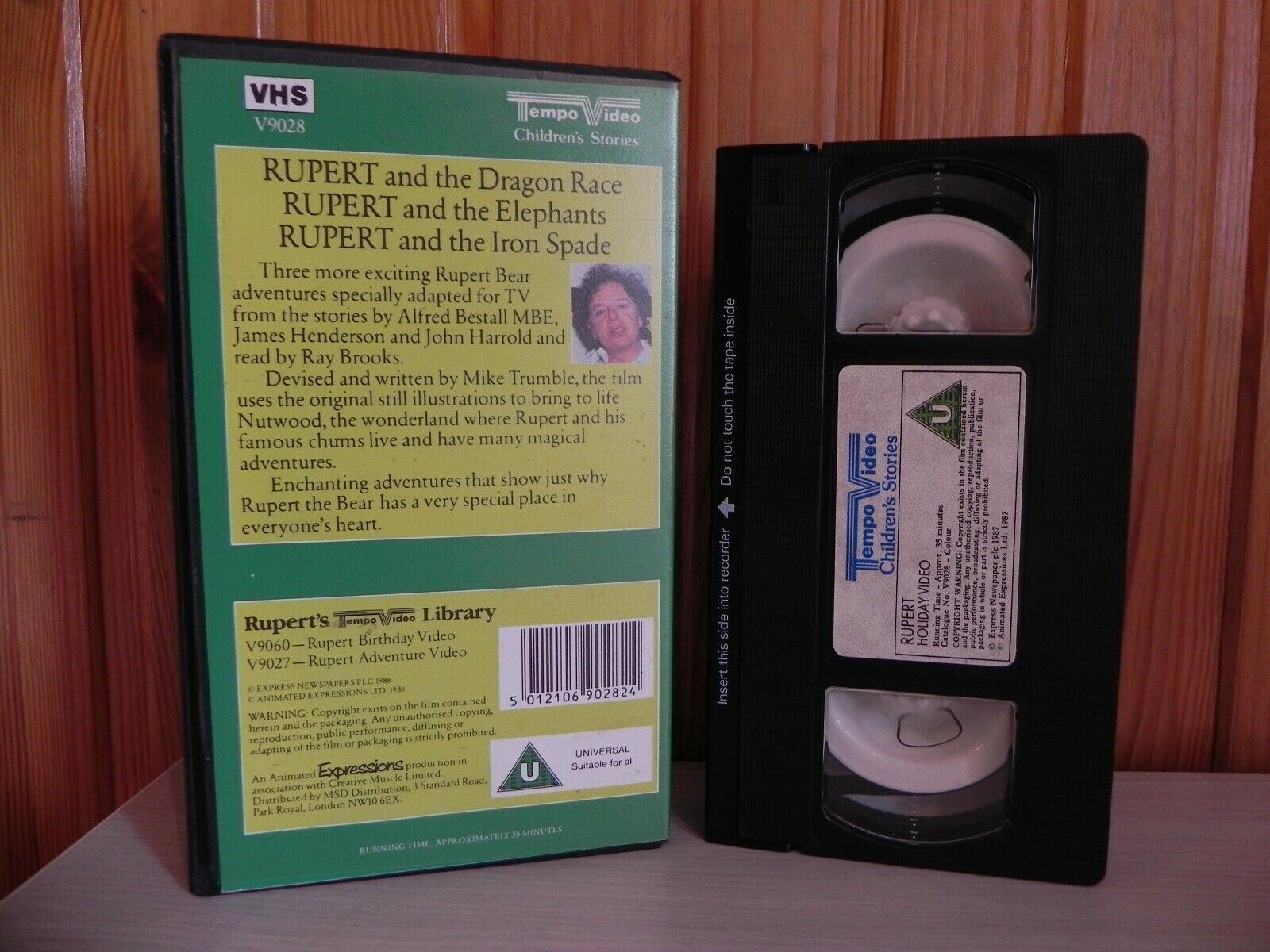 RUPERT - HOLIDAY VIDEO - RAY BROOKS - ORIGINAL 1988 RELEASE - TEMPO VIDEO - VHS-
