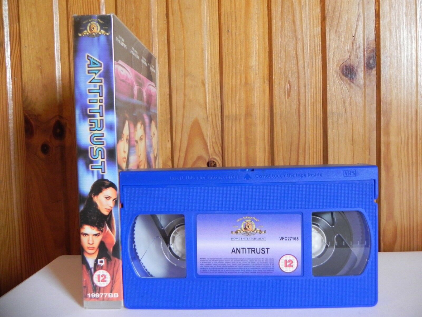 Antitrust - Thriller - Ex-rental - Ryan Phillippe - Tim Robbins - Big Box - VHS-