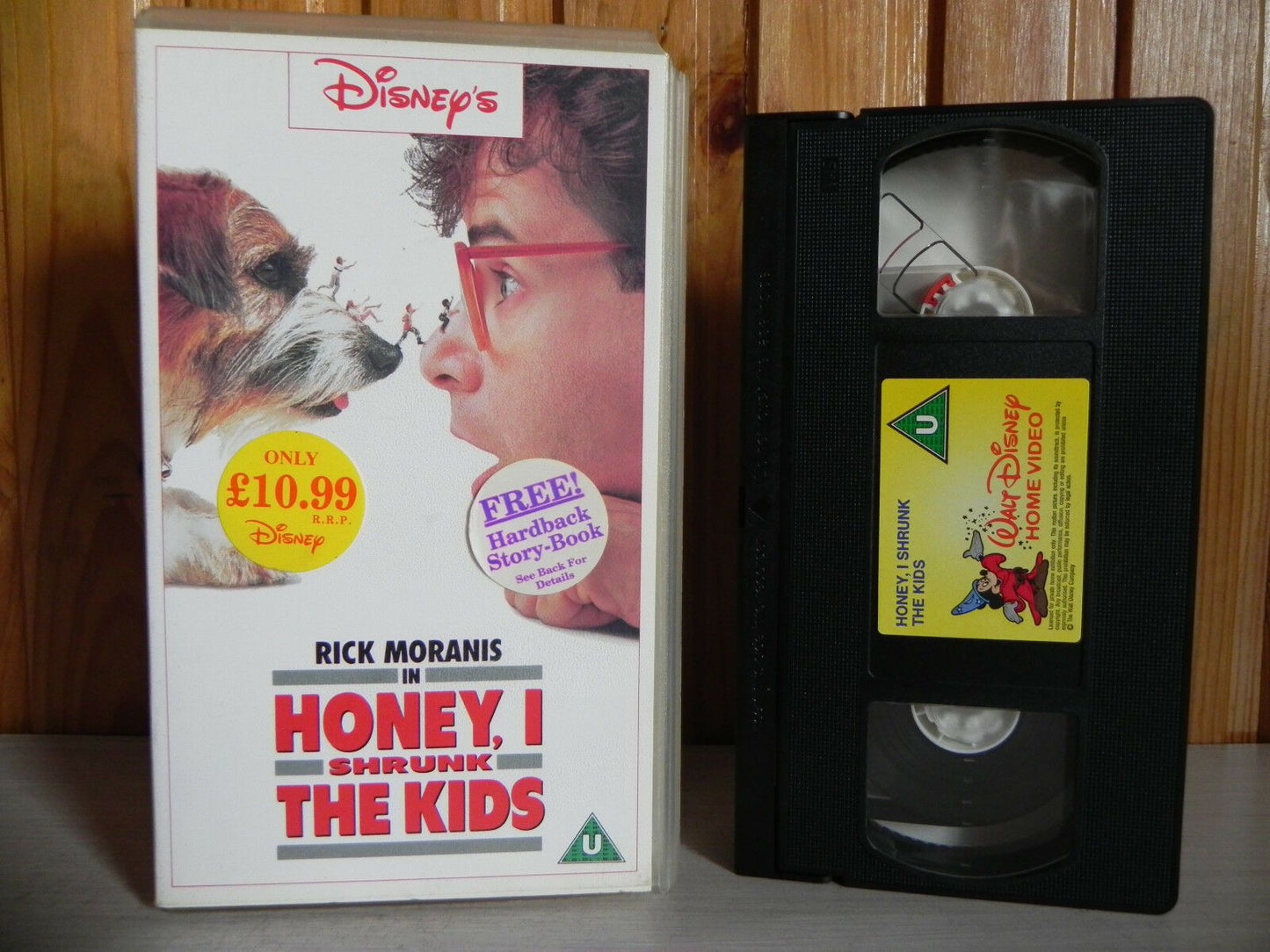 Honey, I Shrunk The Kids - Disney - Madcap Comedy - Rick Moranis - VHS-