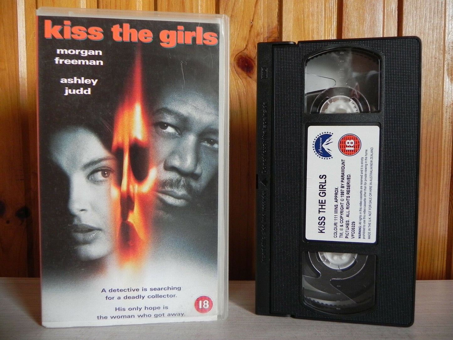 Kiss The Girls - Paramount - Thriller - Morgan Freeman - Ashley Judd - Pal VHS-