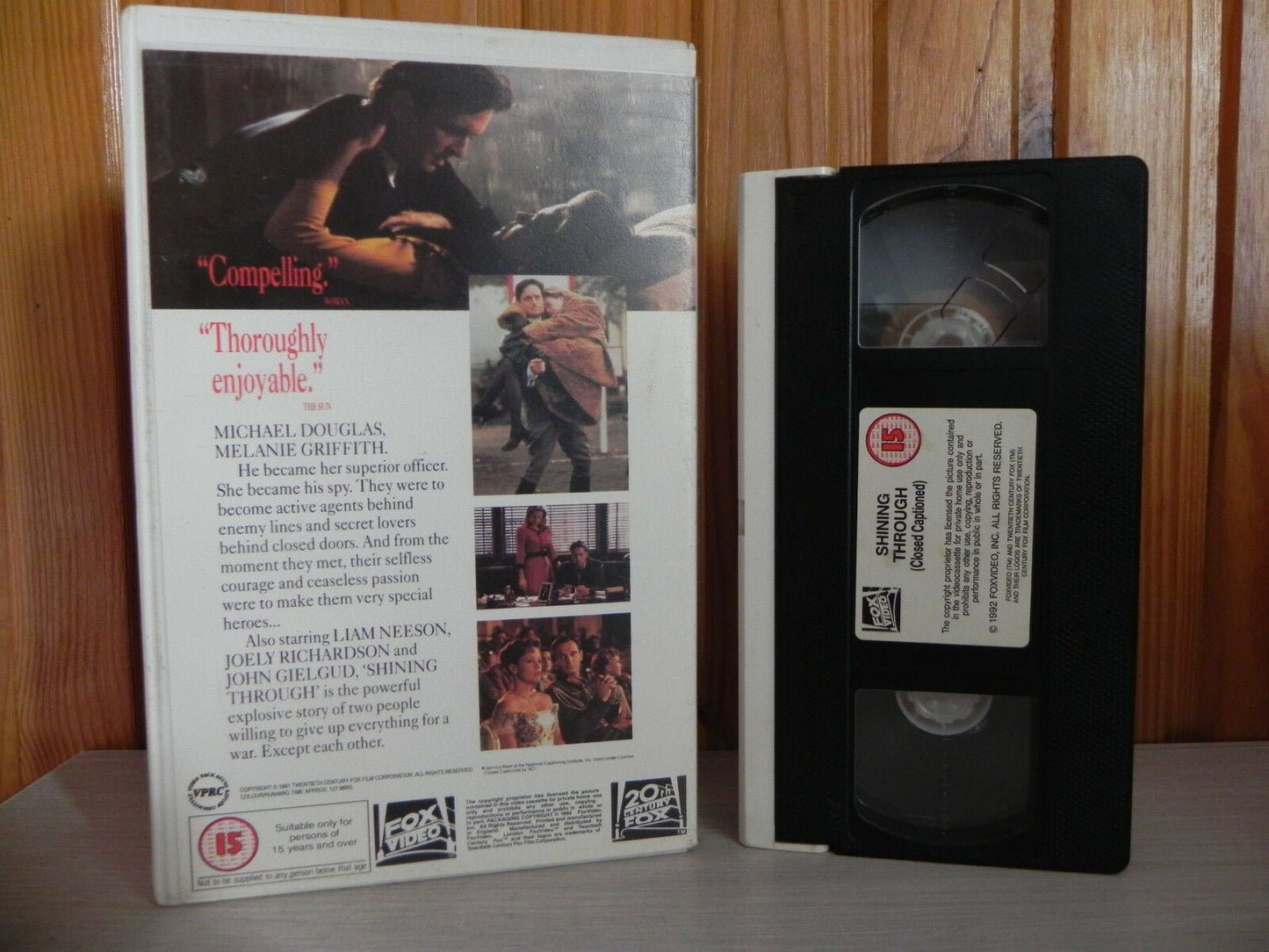 Shining Through: (1992) Drama -Michael Douglas/Melanie Griffith - Pal VHS-