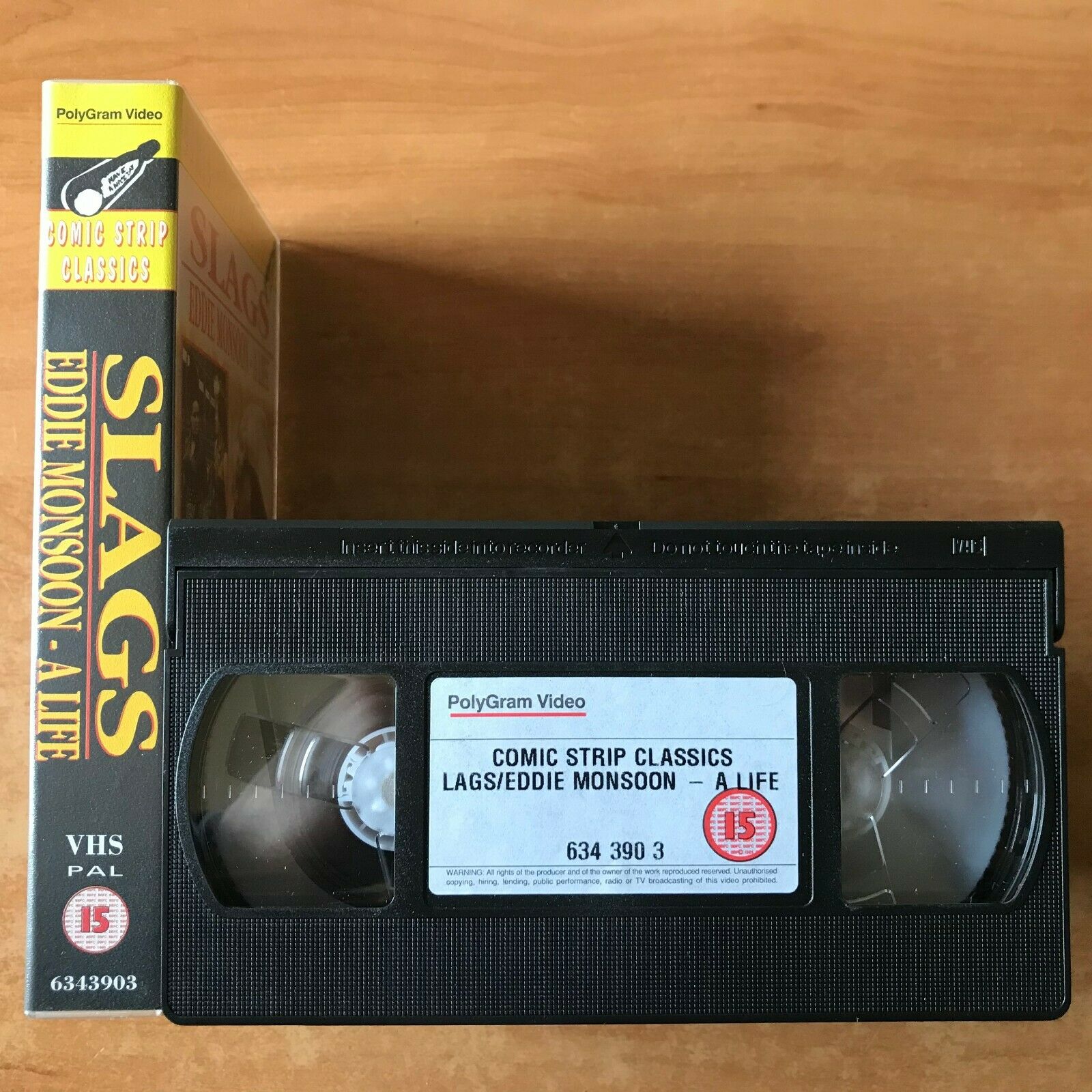 Slags / Eddie Monsoon: A Life [Comic Strip Classics] Jennifer Saunders - Pal VHS-