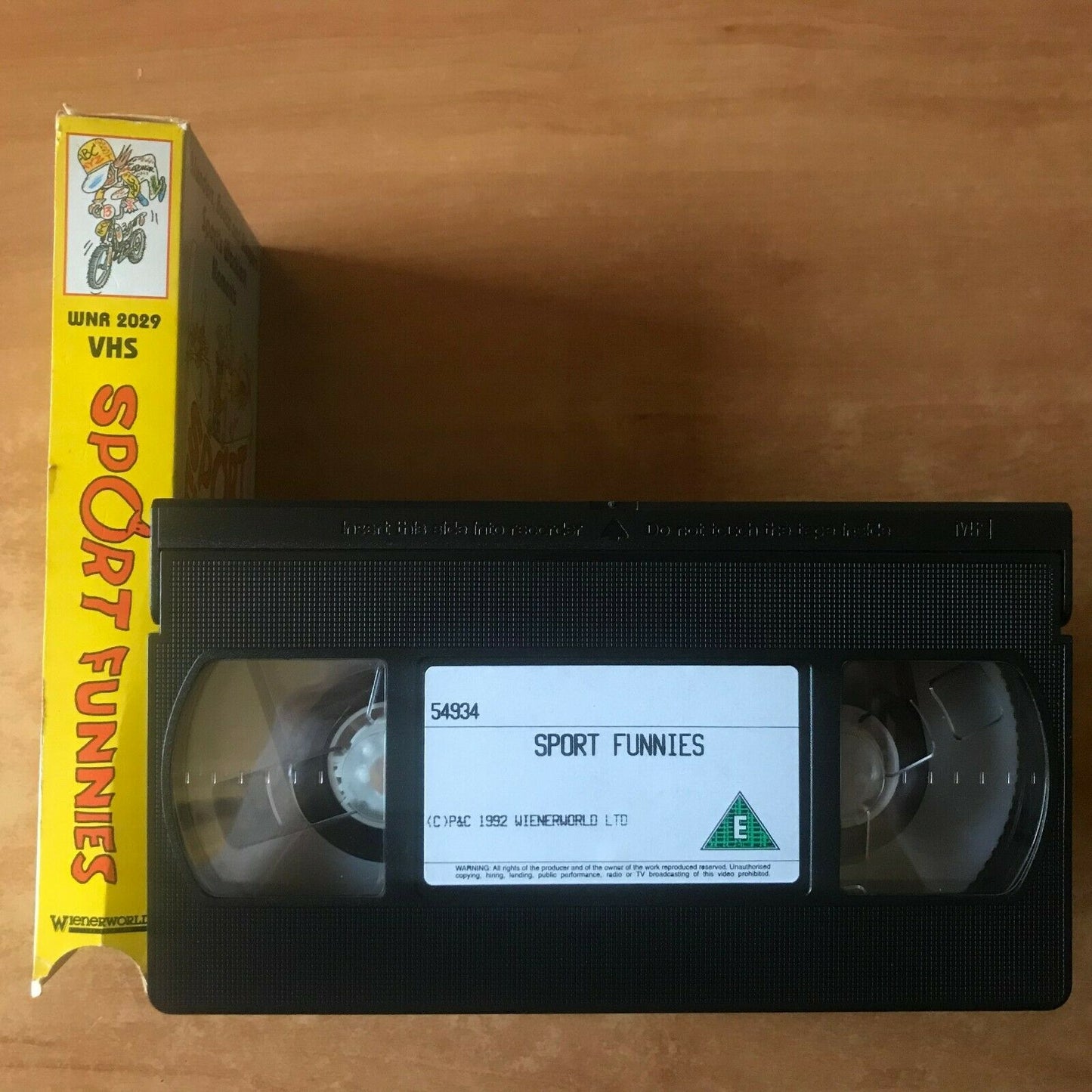 Sport Funnies; 1992 (Wienerworld) Carton - Bloopers [Time: 50mins] Pal VHS-