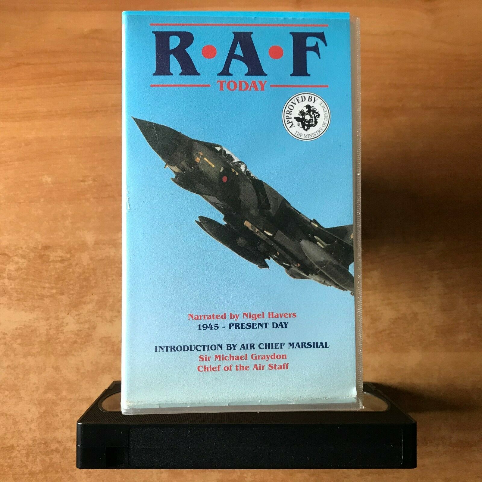 RAF: Today; [Sir Michael Graydon] 75 Years Royal Air Force - Nigel Havers - VHS-