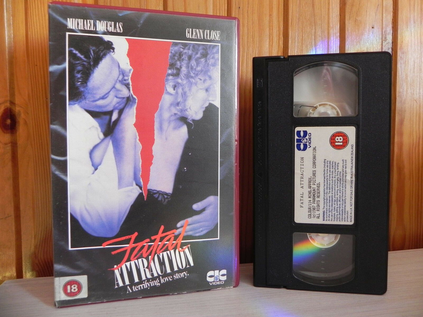 Fatal Attraction (1987): Erotic Thriller - Big Box [Rental] Michael Dougs - VHS-
