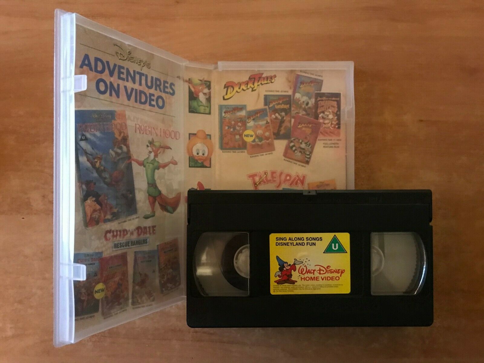 Walt Disney: Sing Along Songs [Disneyland Fun] Animated - Children's - Pal VHS-