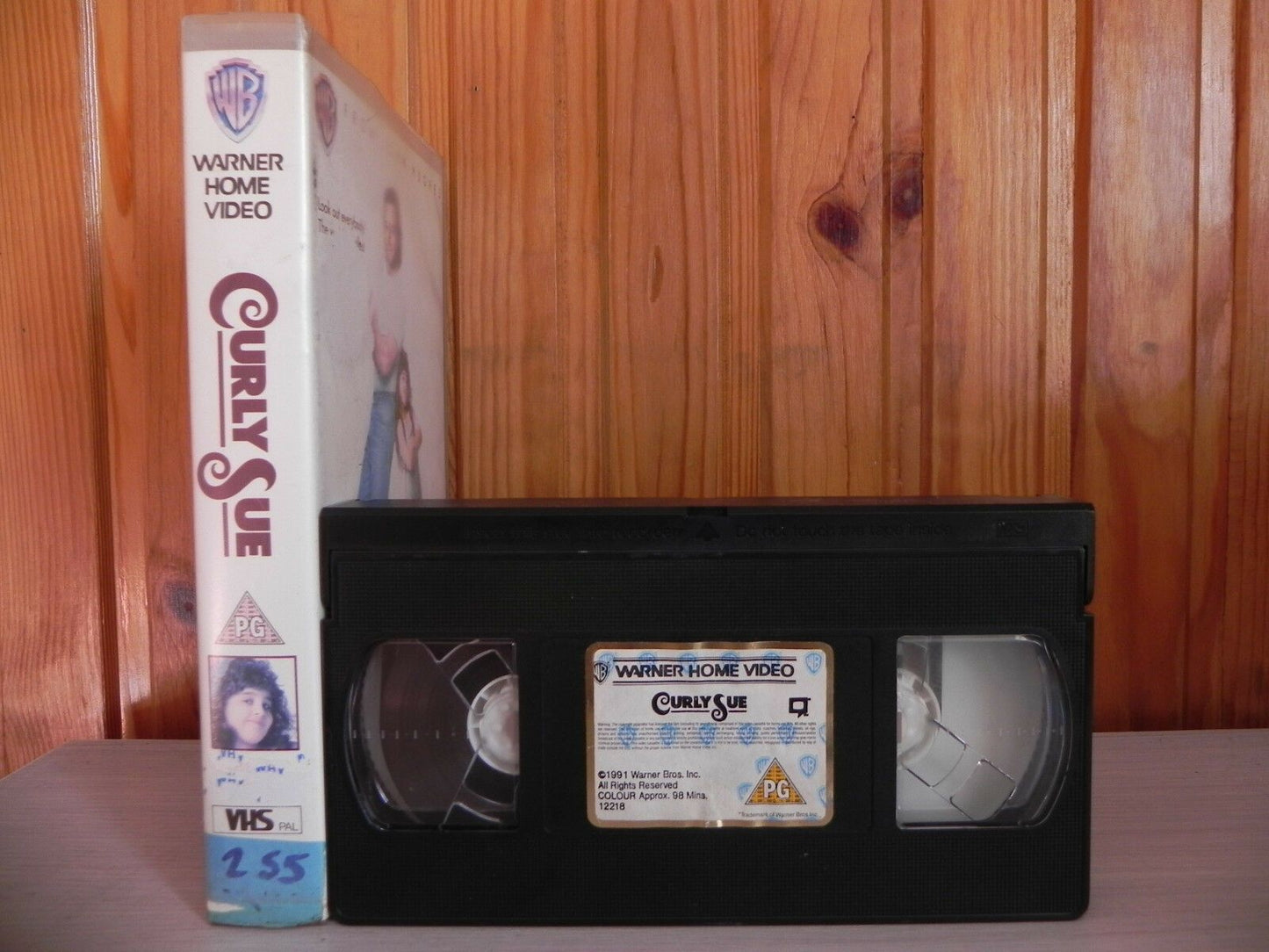 Curly Sue - James Belushi - Favourite Comedy - Warner Big Box - 1992 Video - VHS-
