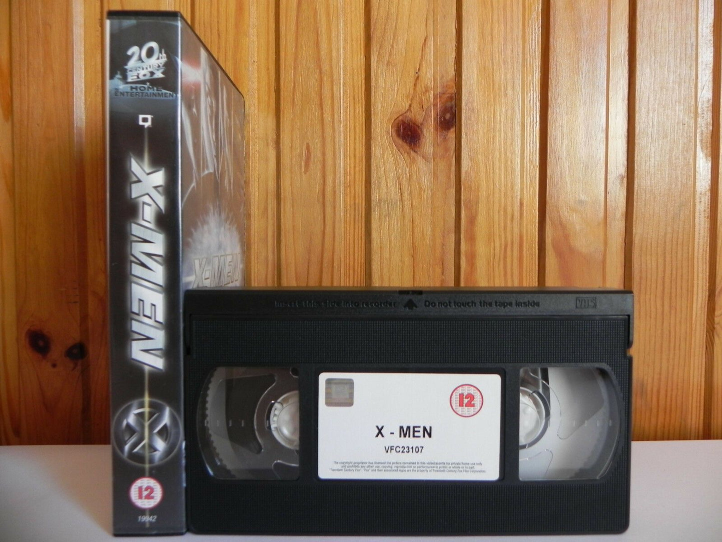 X-Men - 20th Century - Sc-Fi - Patrick Steward - Ex-Rental - Large Box - Pal VHS-