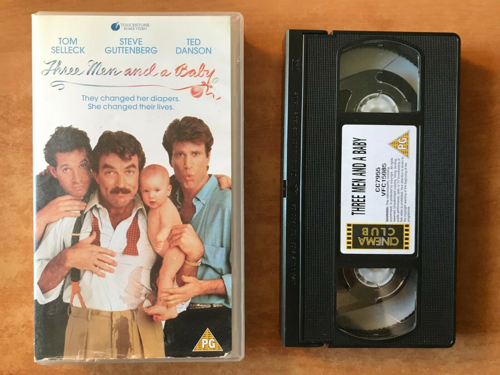 Three Men And A Baby (1987): Parental Comedy - Tom Selleck / Ted Danson - VHS-