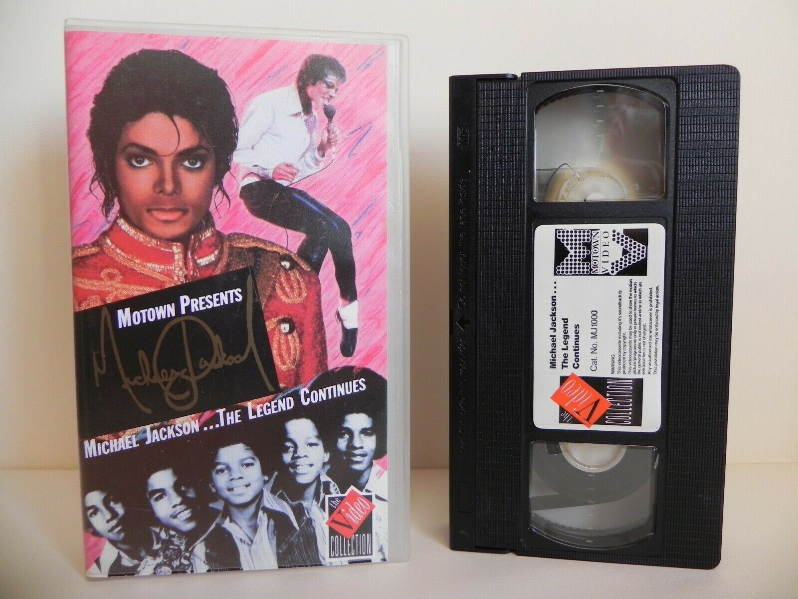 Michael Jackson...The Legend Continues - World's Best Entertainer - Music - VHS-