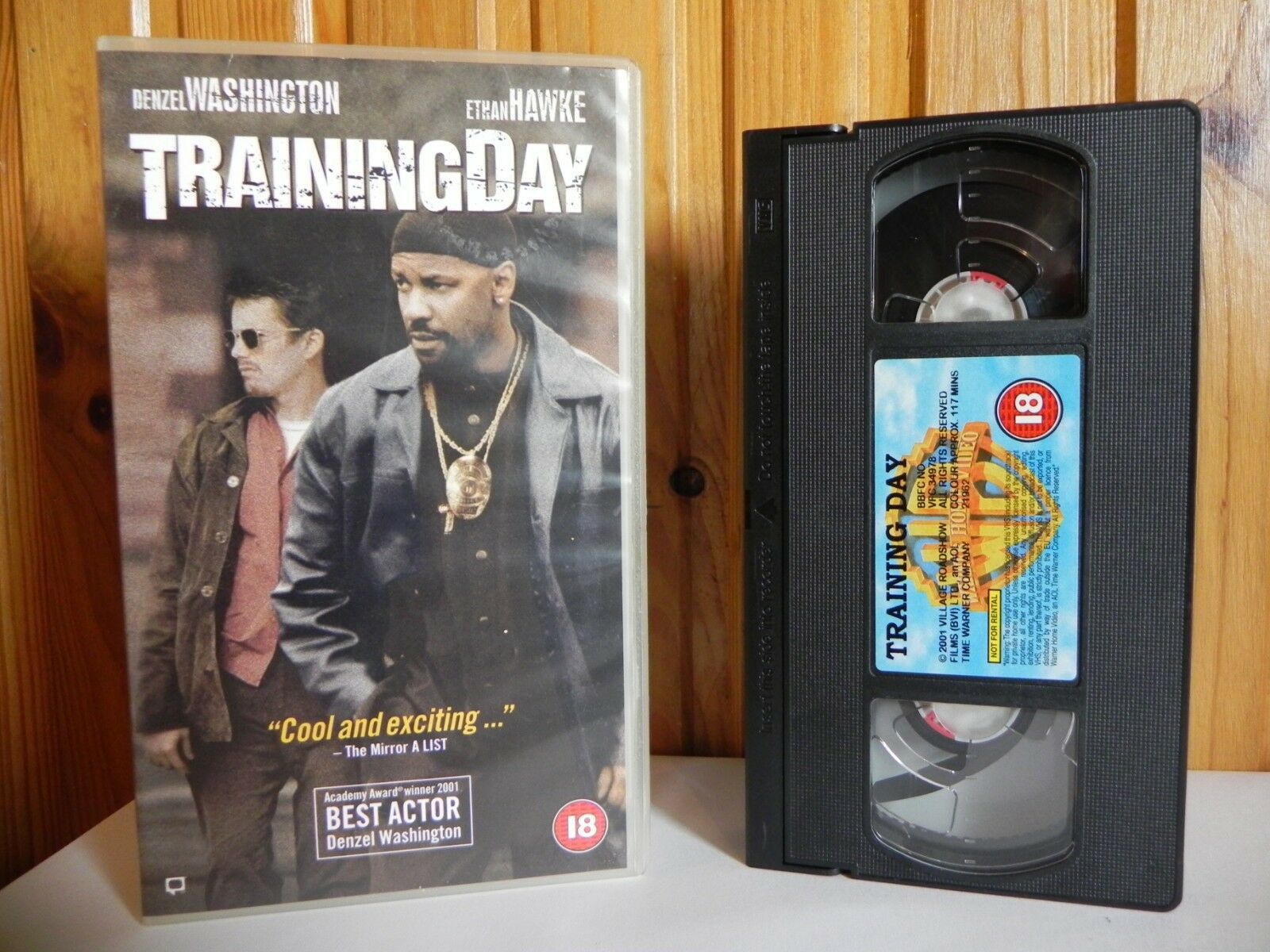 Training Day - Warner Home - Cop Drama - Denzel Washington - Ethan Hawke - VHS-
