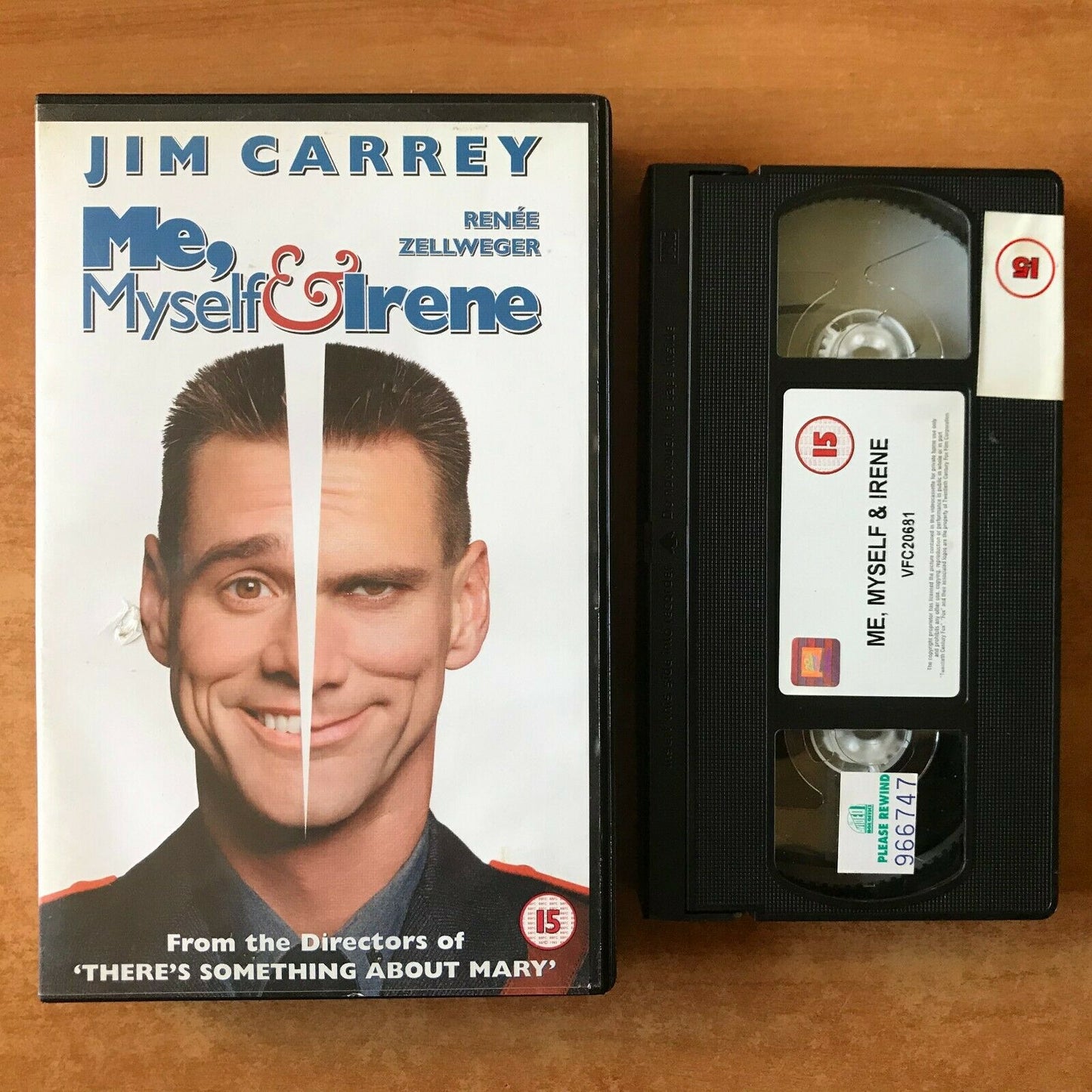 Me, Myself & Irene: Comedy [Big Box] Rental - Jim Carrey / Renée Zellweger - VHS-
