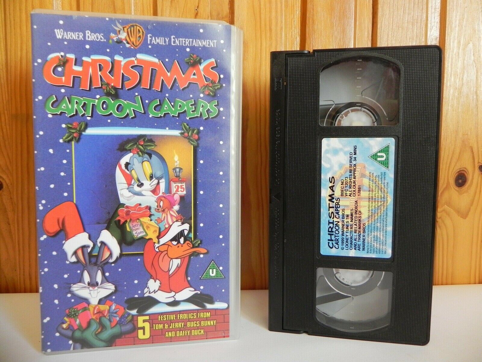 Christmas Cartoon Capers - Warner - Tom & Jerry - Bugs Bunny - Daffy Duck - VHS-