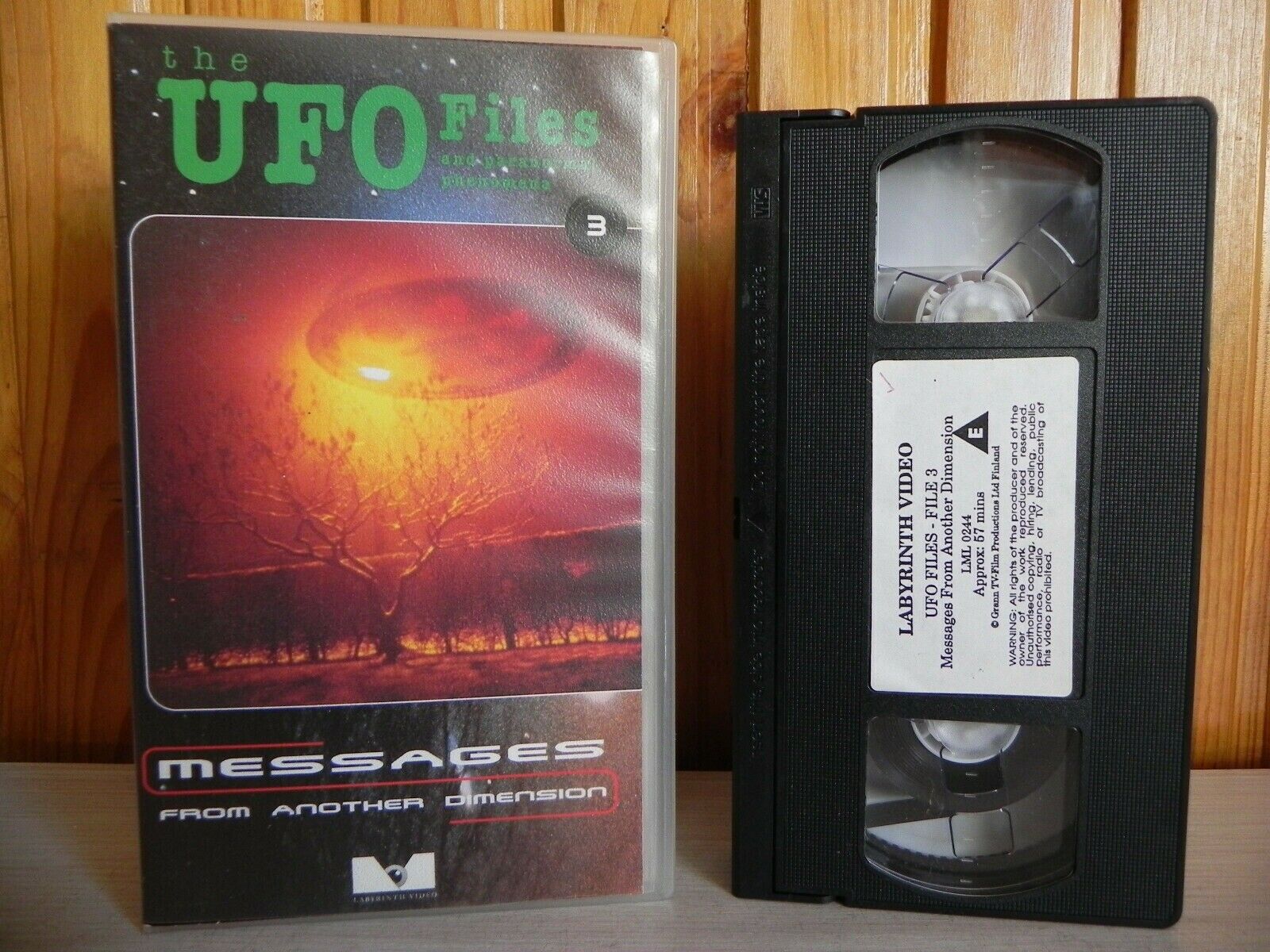 The UFO Files - Paranormal Phenomena - Messages From Another Dimension - VHS-