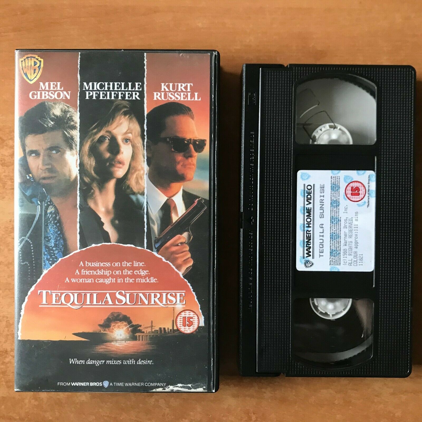 Tequila Sunrise: Coke Drama - L.A. Romance - Mel Gibson/Michelle Pfeiffer - VHS-