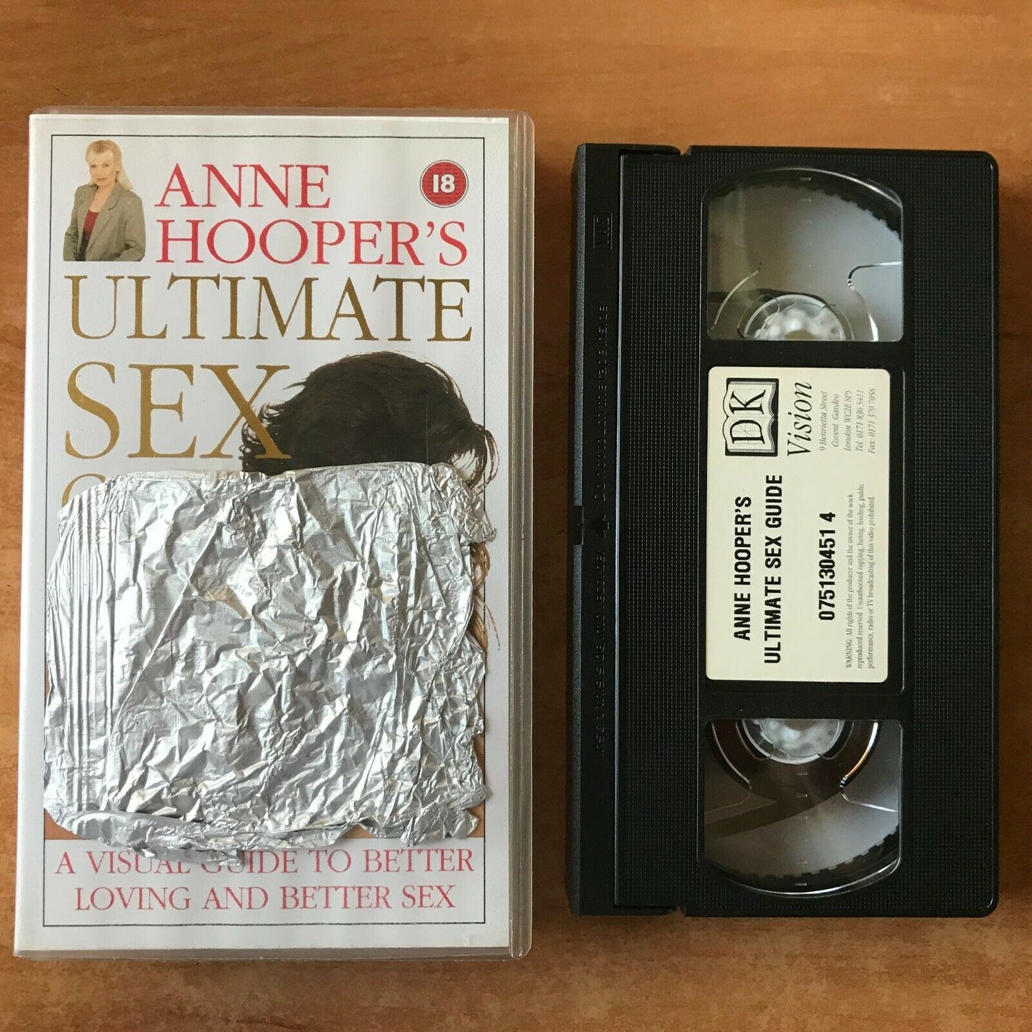 Ultimate Sex Guide; [Anne Hooper]: Basic - Positions - Massage Techniques - VHS-