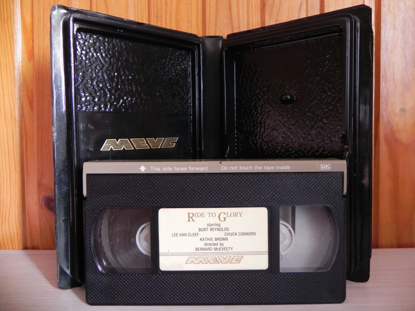 Ride To Glory: Burt Reynolds / Chuck Connors - Western - Mevc Pre-Cert - Large Box - Pal VHS-
