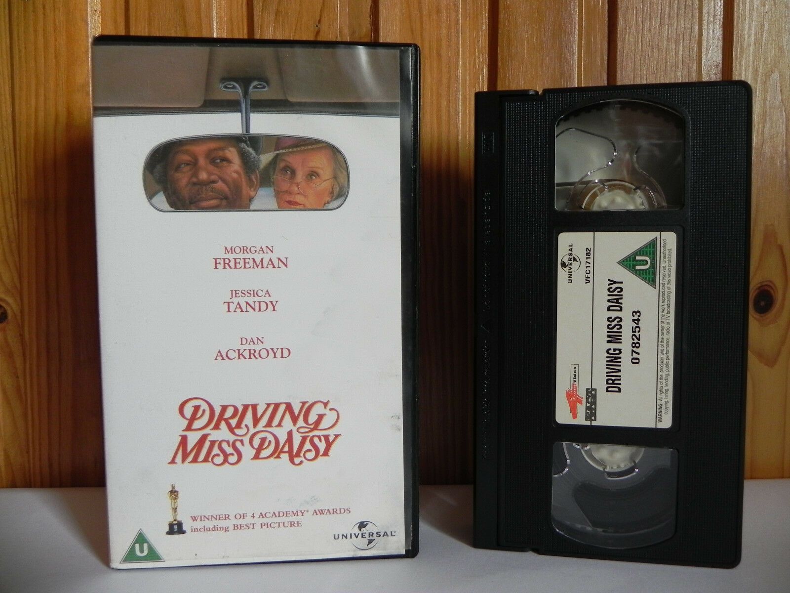 Driving Miss Daisy - Universal - Drama - Morgan Freeman - Jessica Tandy - VHS-