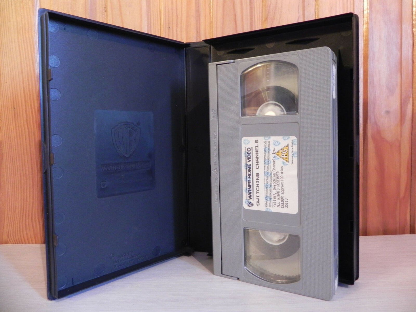 Switching Channels - Christopher Reeve - Original Superman - Ex-Rental - VHS-